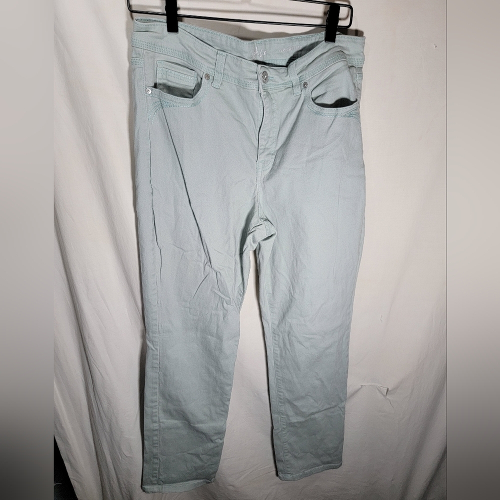 Woman's size 14 Style & Co straight leg light  blue-green jeans in great shape!